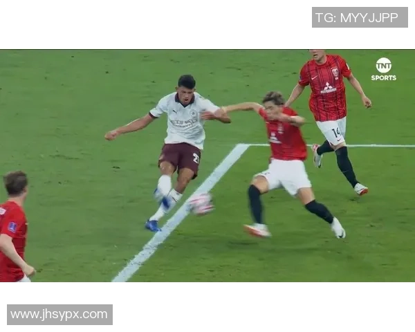 狮子座足球明星球员有哪些及其代表性比赛瞬间分析