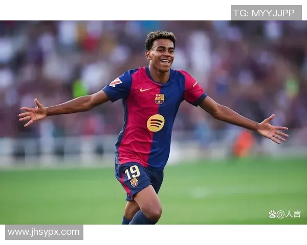 球星足球创意形象大揭秘:突破传统界限,重塑运动与艺术的完美融合 球星足球创意形象大揭秘:突破传统界限,重塑运动与艺术的完美融合