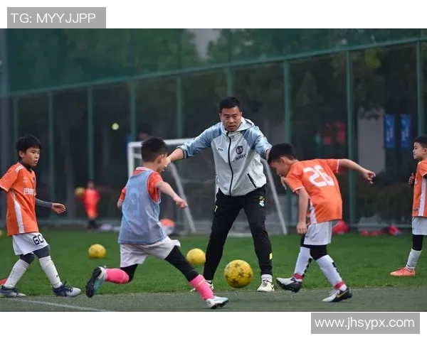 球星热爱足球的背后动力与坚持探究:他们为何如此投入这项运动